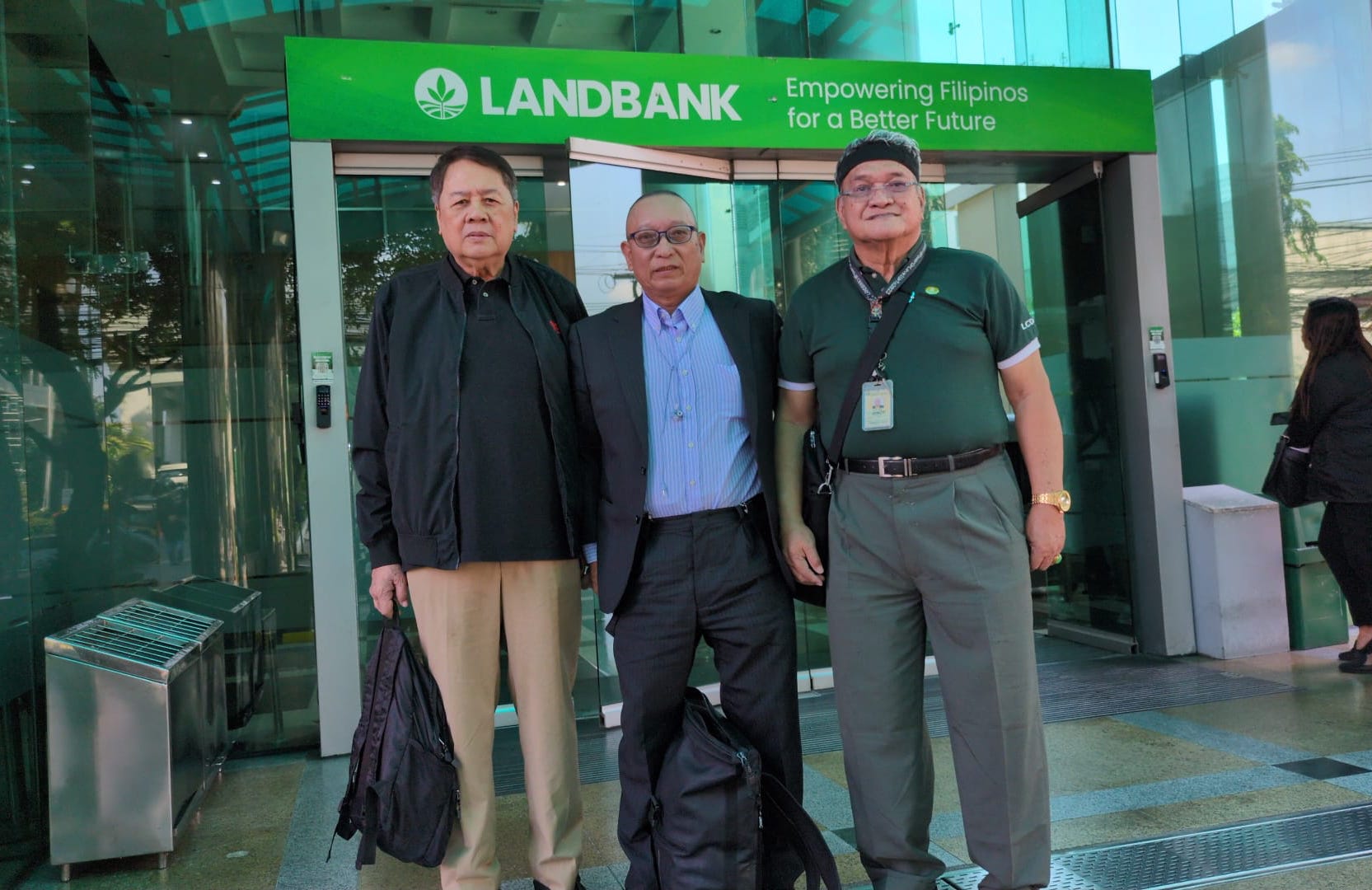 MG Power Group representatives at Landbank entrance